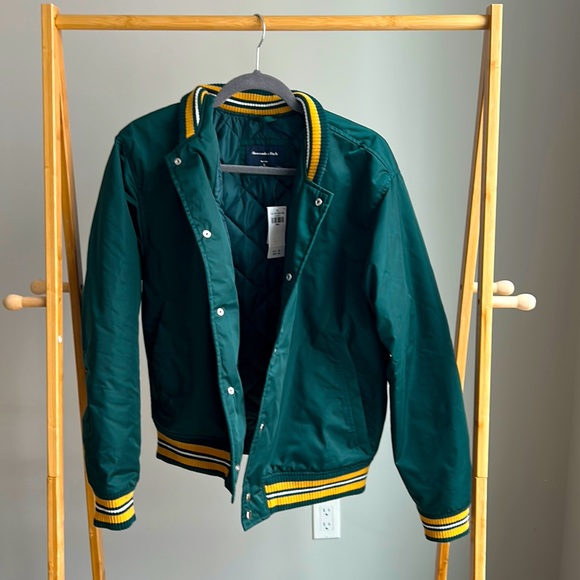 Abercrombie & Fitch Varsity Jacket NWT - Picture 1 of 4